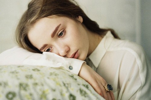 эмоционально жизнь не окрашена