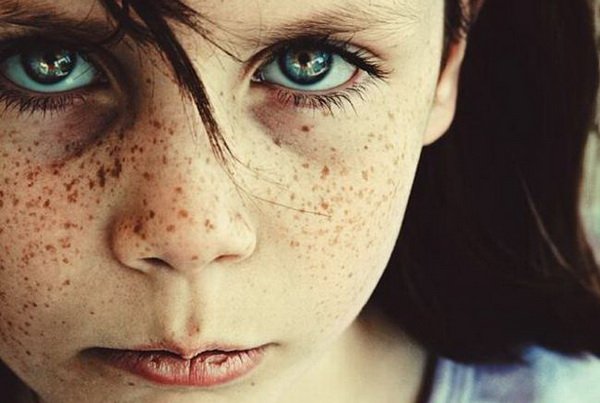 рано повзрослевший ребенок